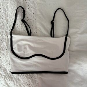 ALO Streamlined Tank in B&W